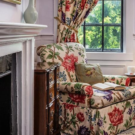 Samuel Durfee House Bed & Breakfast นิวพอร์ต ภายนอก รูปภาพ