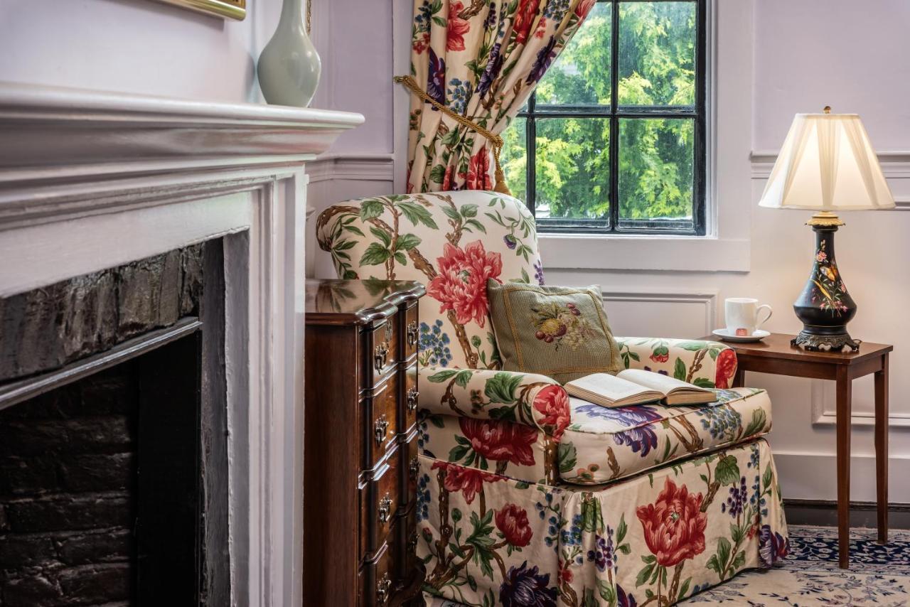 Samuel Durfee House Bed & Breakfast นิวพอร์ต ภายนอก รูปภาพ