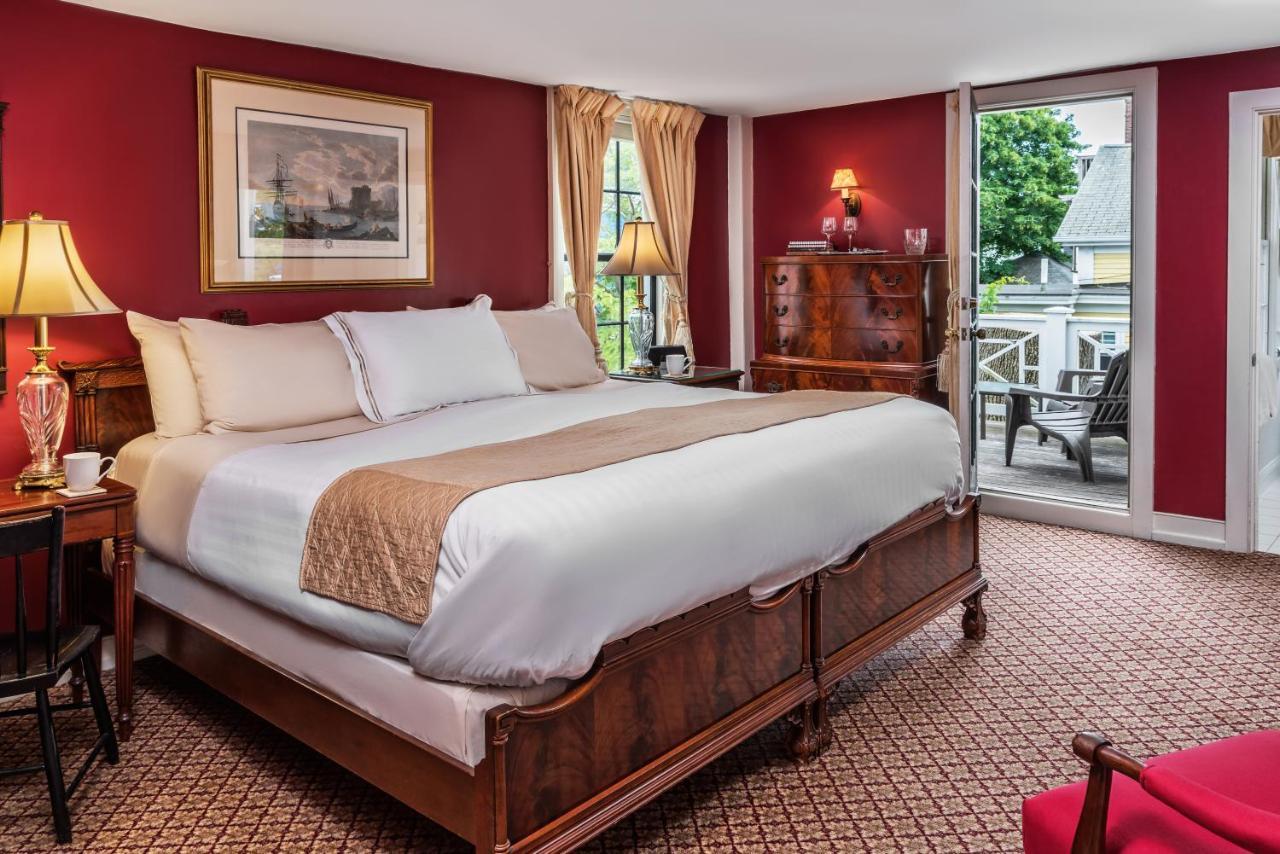 Samuel Durfee House Bed & Breakfast นิวพอร์ต ภายนอก รูปภาพ
