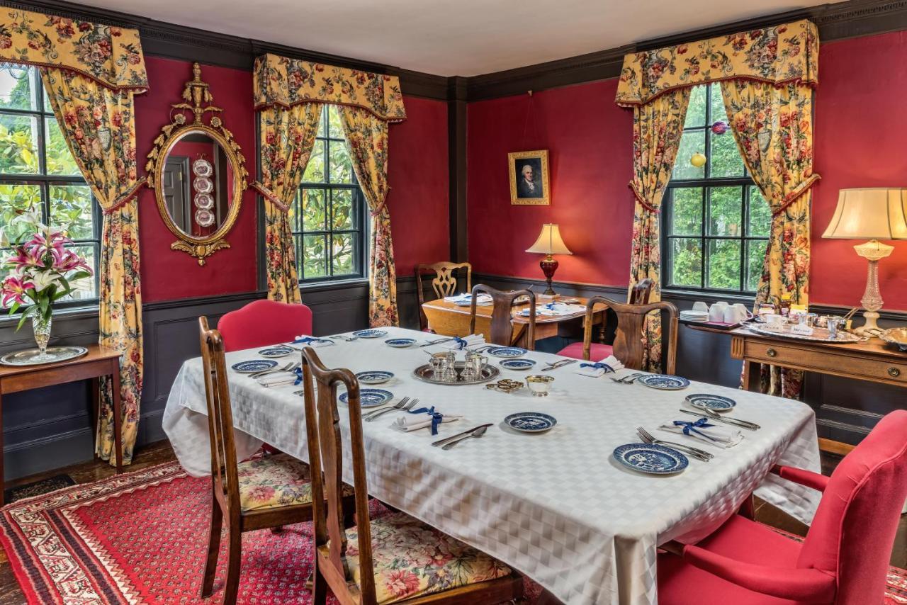 Samuel Durfee House Bed & Breakfast นิวพอร์ต ภายนอก รูปภาพ